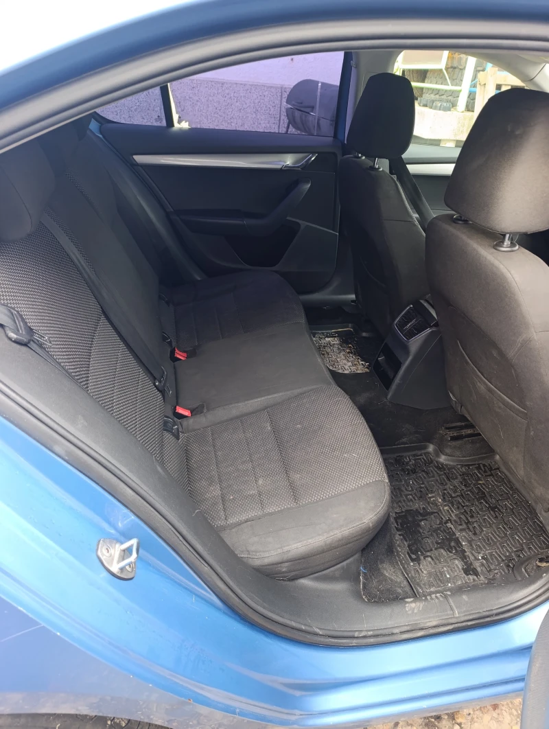 Skoda Octavia 2.0тди, снимка 9 - Автомобили и джипове - 52382774