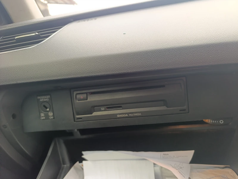 Skoda Octavia 2.0тди, снимка 14 - Автомобили и джипове - 52382774