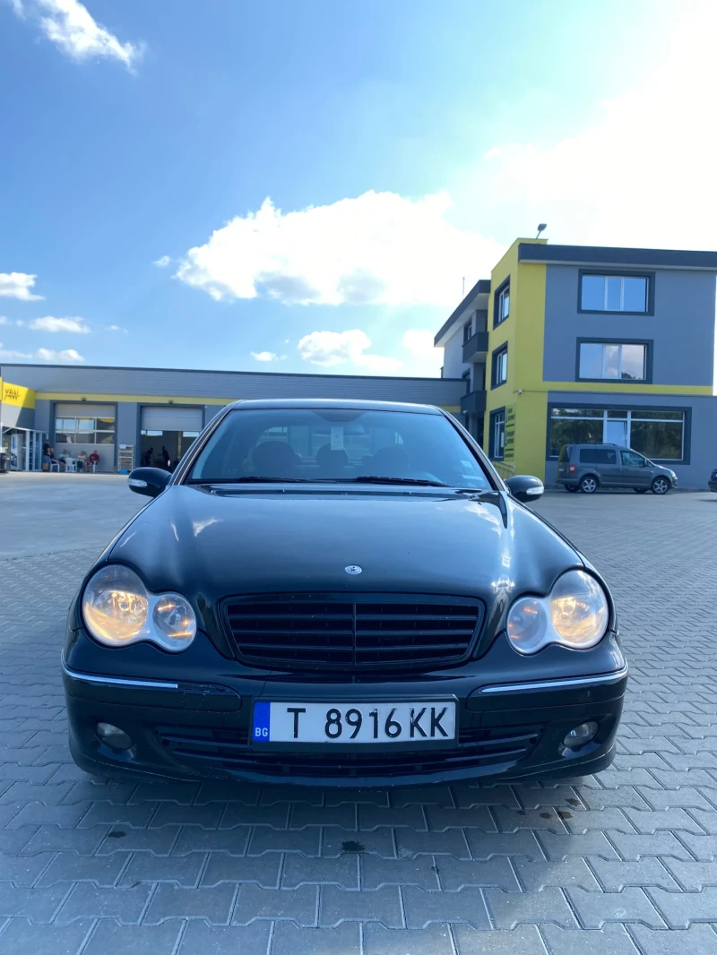 Mercedes-Benz C 200, снимка 8 - Автомобили и джипове - 52774644