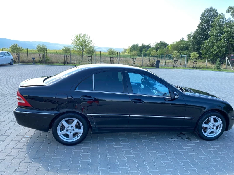 Mercedes-Benz C 200, снимка 2 - Автомобили и джипове - 52774644