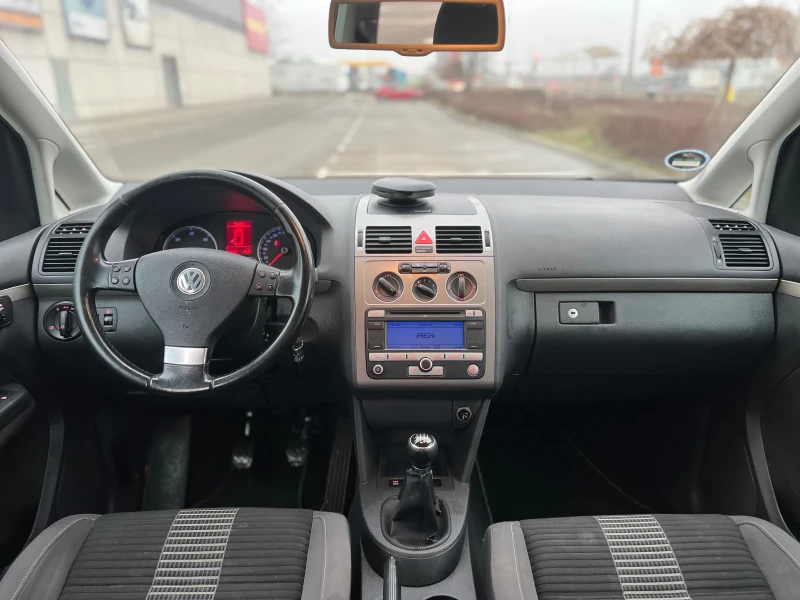 VW Touran 2.0TDI United, снимка 12 - Автомобили и джипове - 53213871