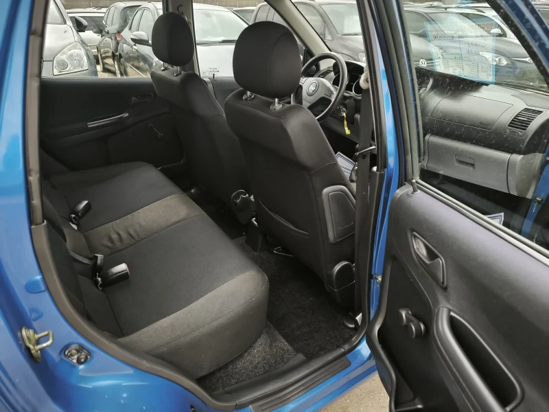 Subaru Justy 1.5i, снимка 10 - Автомобили и джипове - 53232882