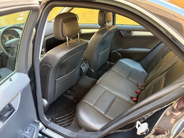 Mercedes-Benz C 220 CDI, снимка 11 - Автомобили и джипове - 53851090