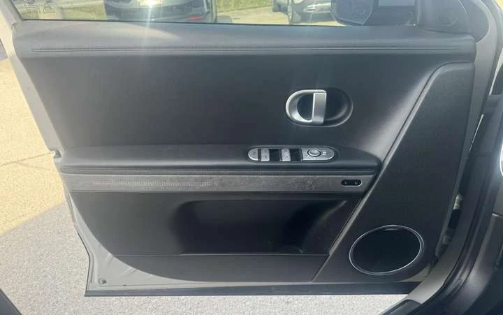 Hyundai Ioniq 5 Preferred AWD Long Range w/Luxury Pkg, снимка 15 - Автомобили и джипове - 54031012