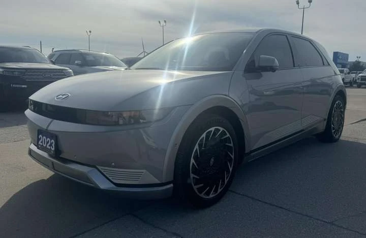 Hyundai Ioniq 5 Preferred AWD Long Range w/Luxury Pkg, снимка 3 - Автомобили и джипове - 54031012