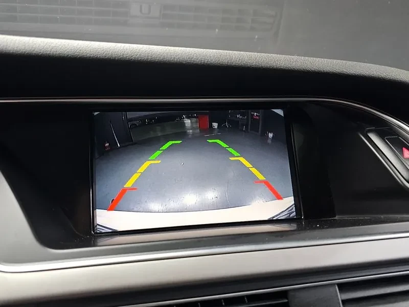 Audi A4 2.0 TDI, снимка 14 - Автомобили и джипове - 55007182