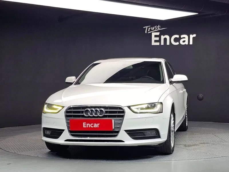 Audi A4 2.0 TDI, снимка 3 - Автомобили и джипове - 55007182