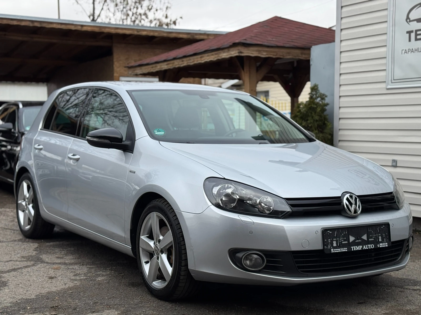 VW Golf 2.0TDI* 140к.с* СЕРВИЗНА КНИЖКА С ПЪЛНА ИСТОРИЯ - изображение 3