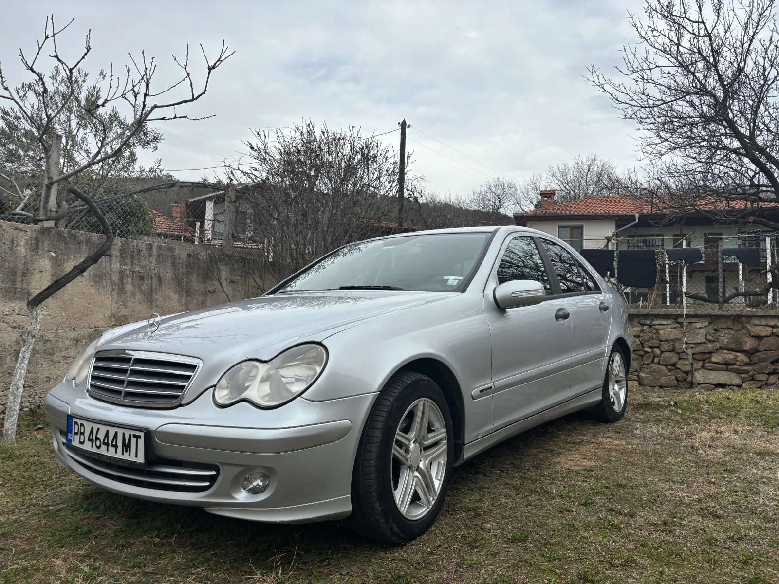 Mercedes-Benz C 180 Compressor - изображение 2