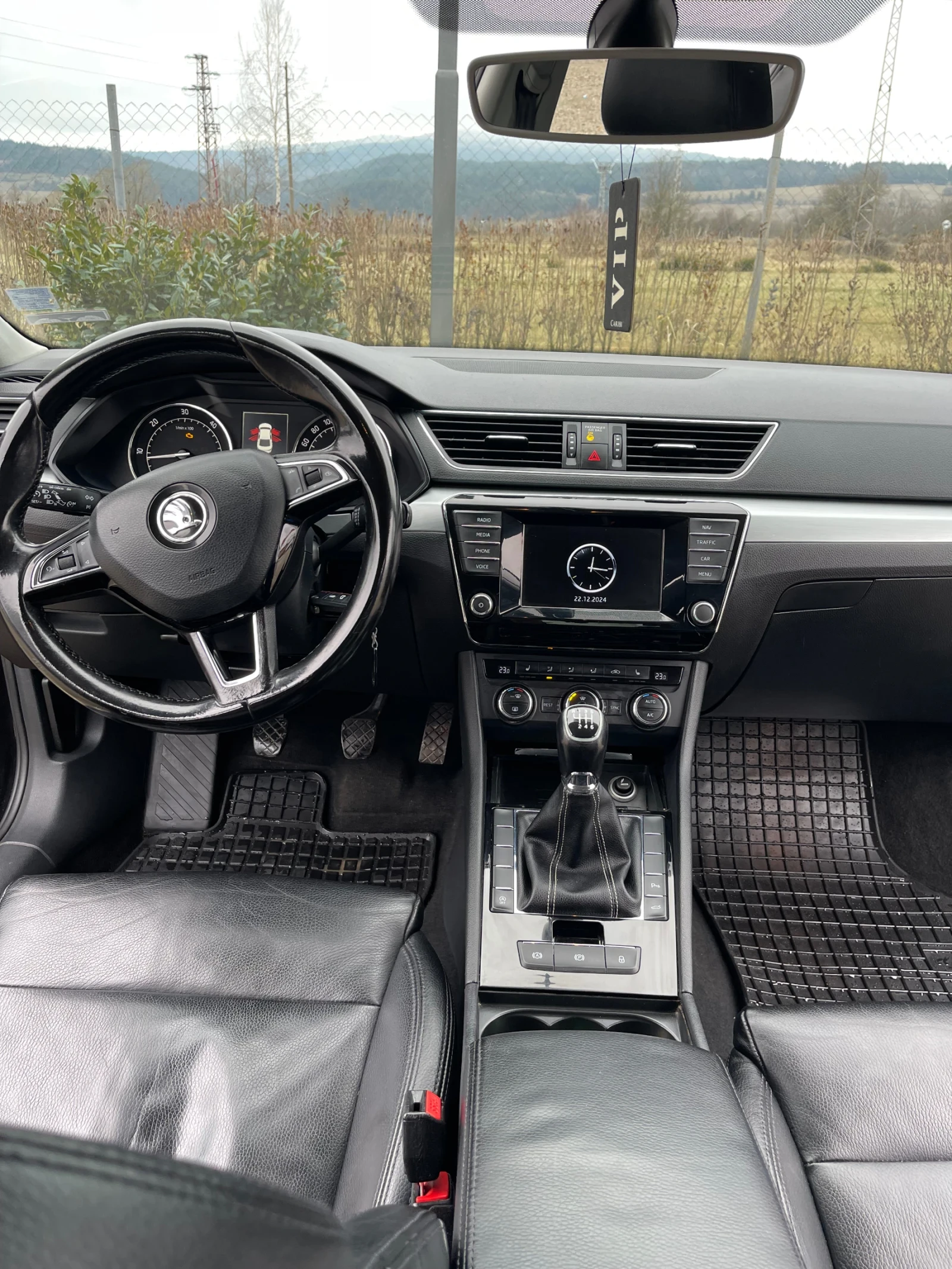 Skoda Superb  - изображение 10