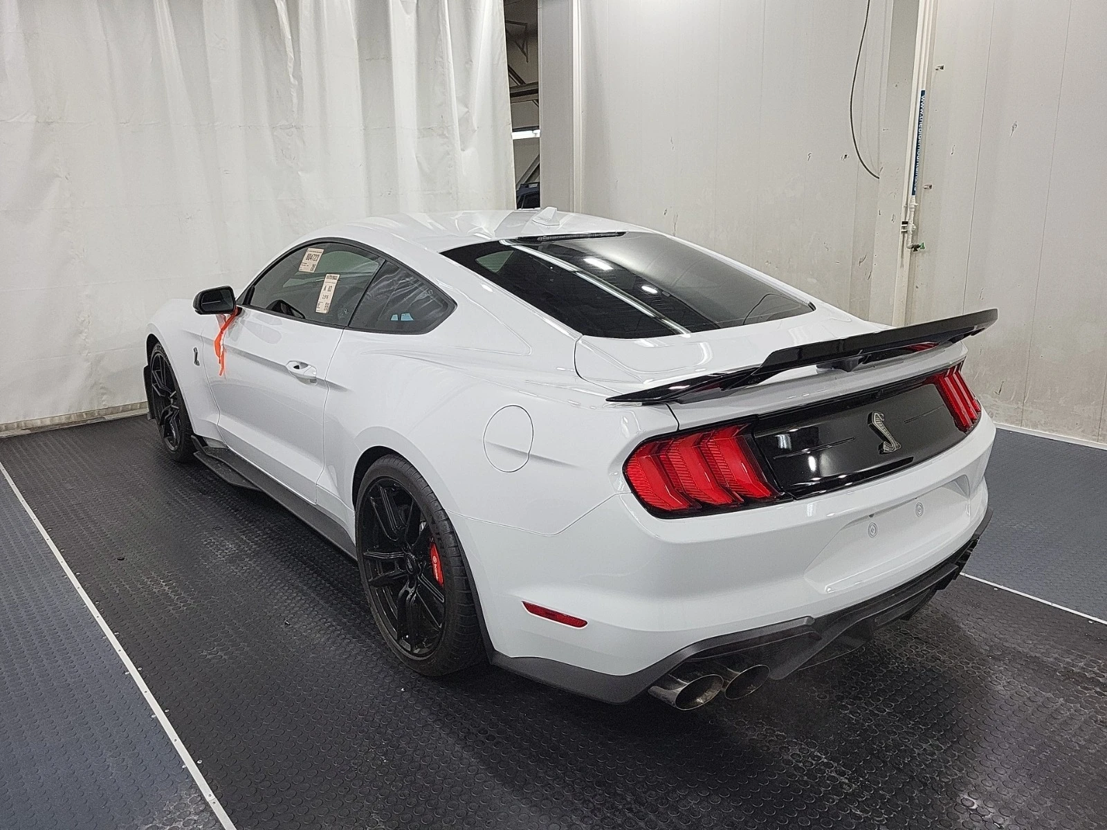 Ford Mustang SHELBY GT500 * * CARFAX * * АВТО КРЕДИТ * *  - изображение 4