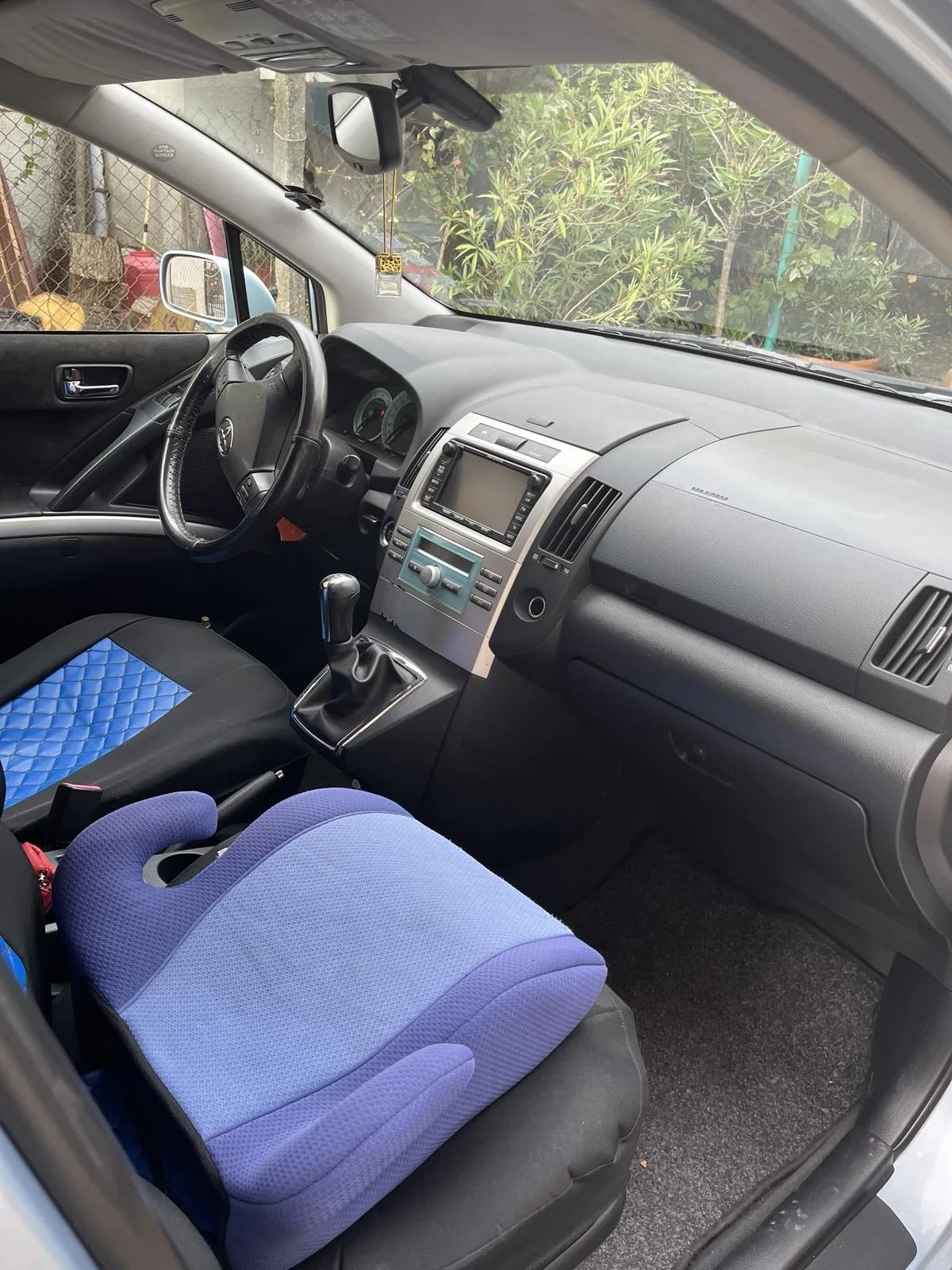 Toyota Corolla verso  - изображение 2