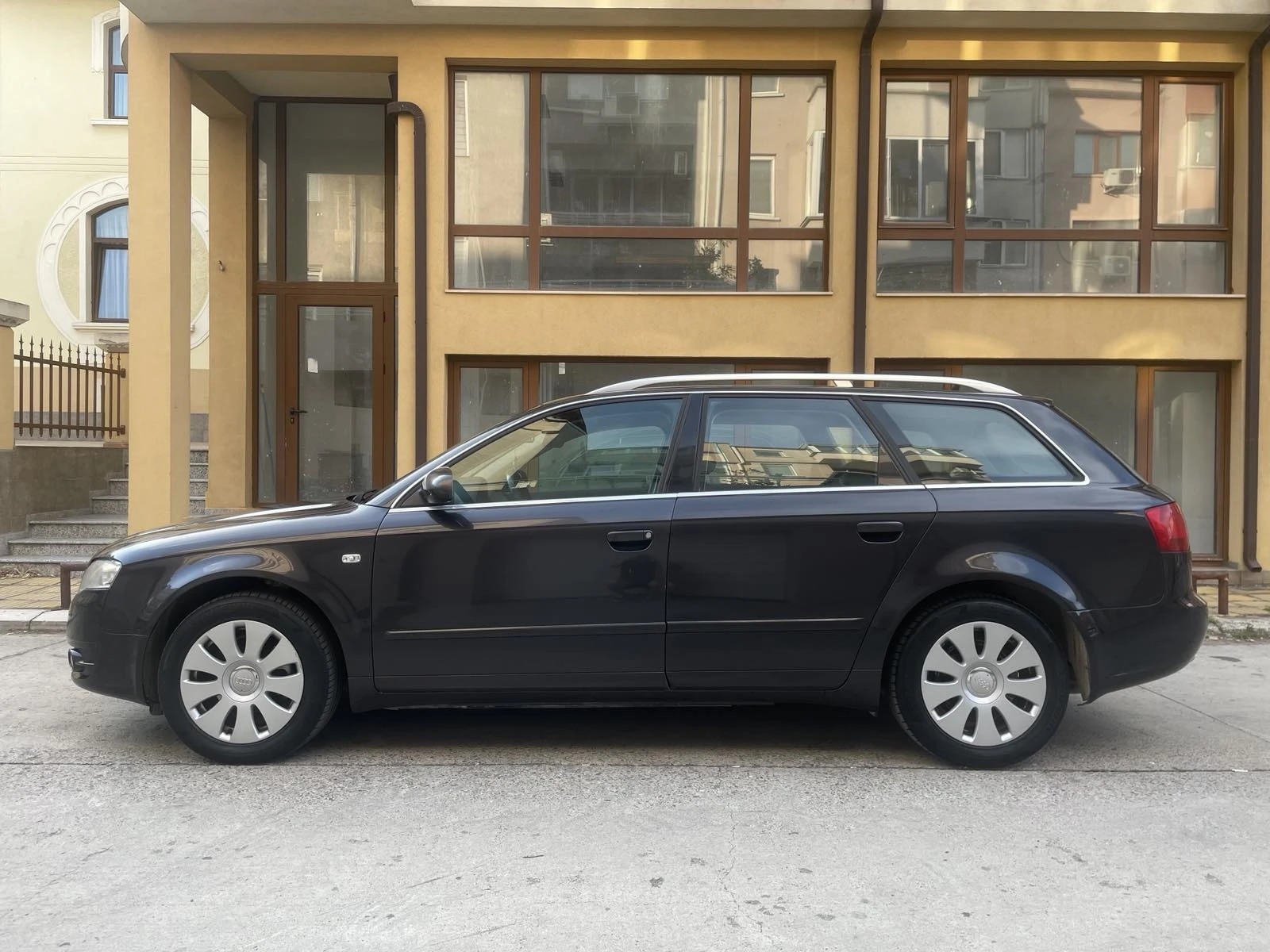 Audi A4  - изображение 7