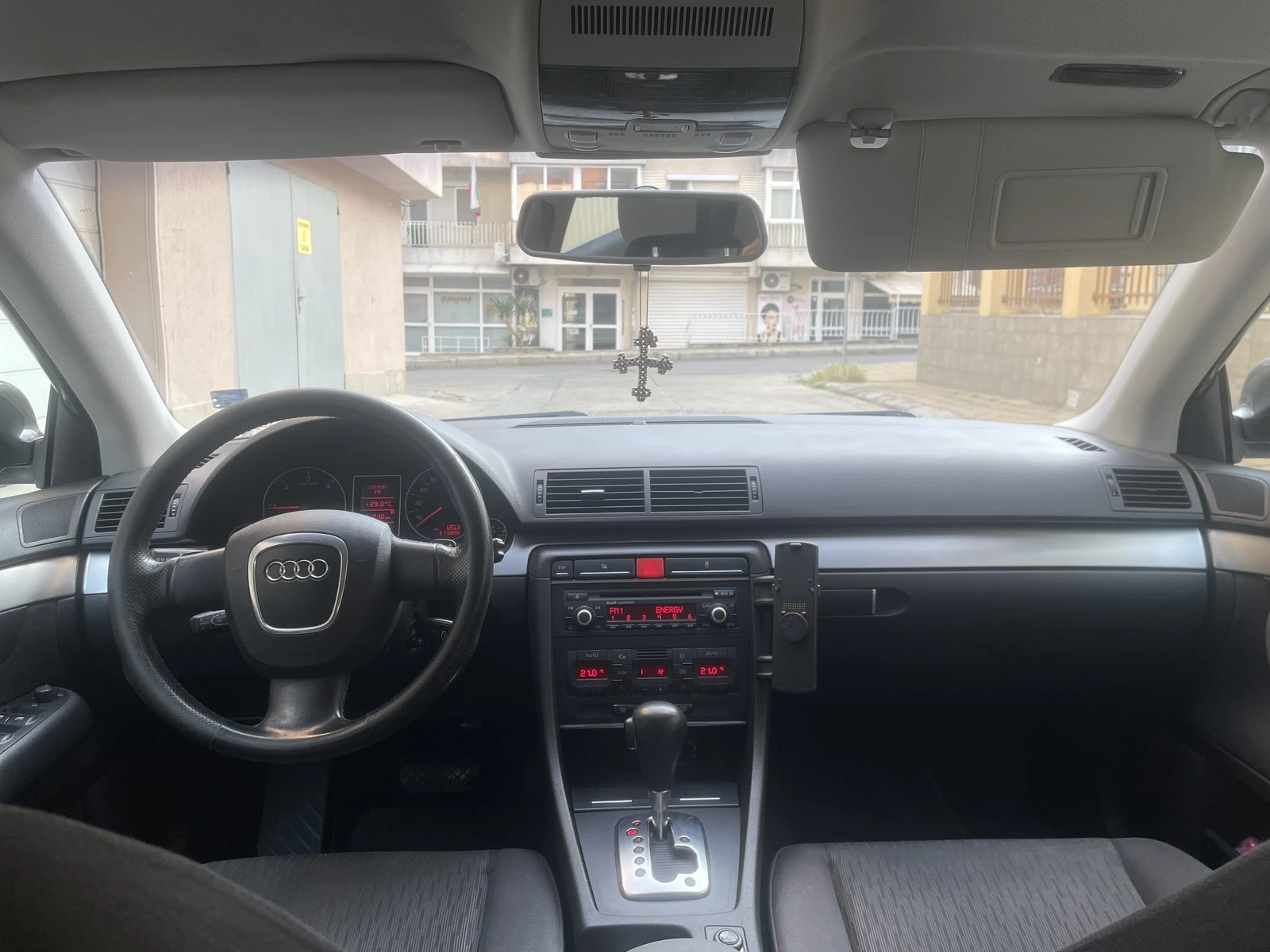 Audi A4  - изображение 9