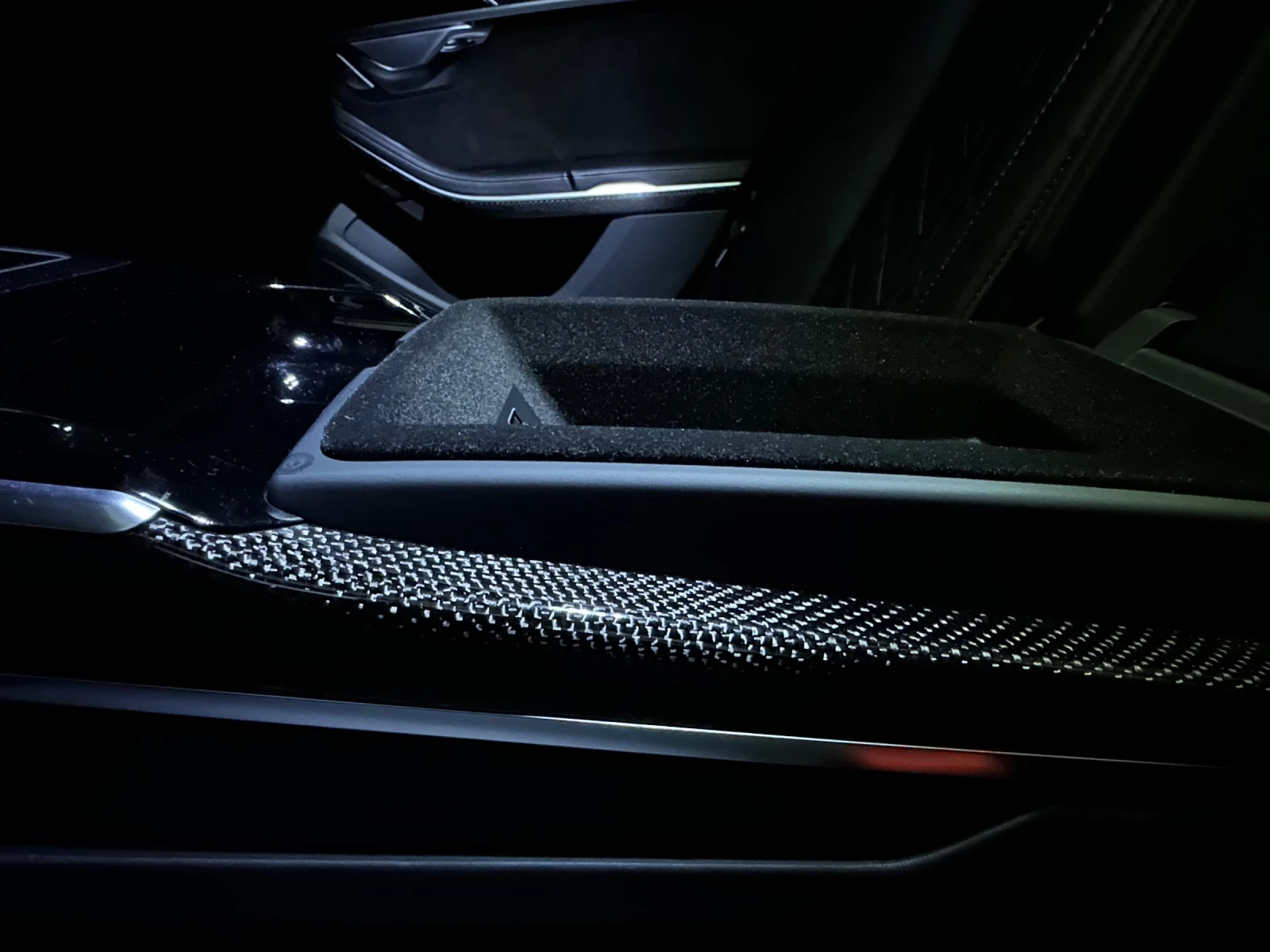 Audi S8 MHEV 48v, Телевизори, Готов лизинг, снимка 9 - Автомобили и джипове - 54527160