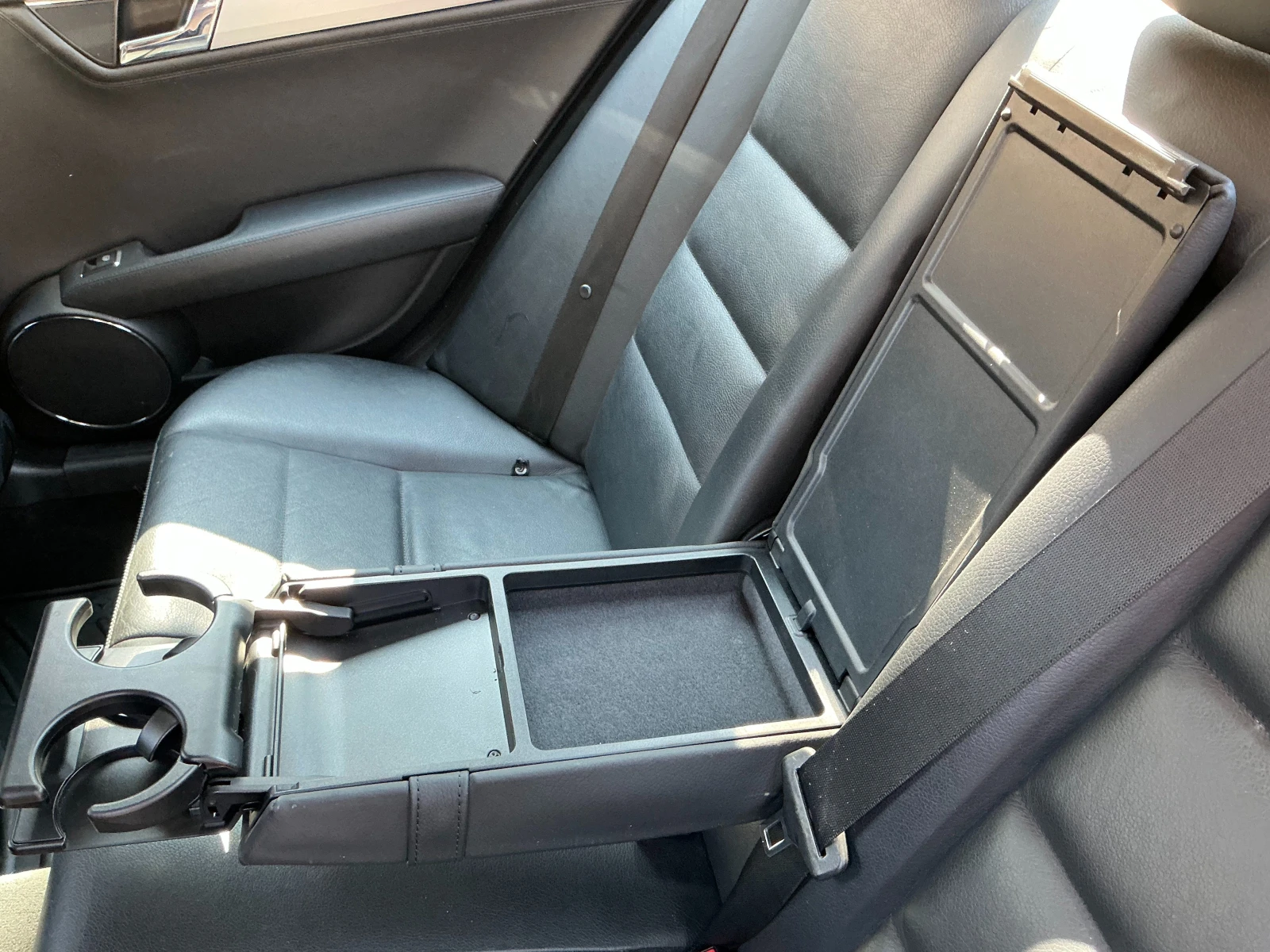 Mercedes-Benz C 220 CDI, снимка 7 - Автомобили и джипове - 53851090