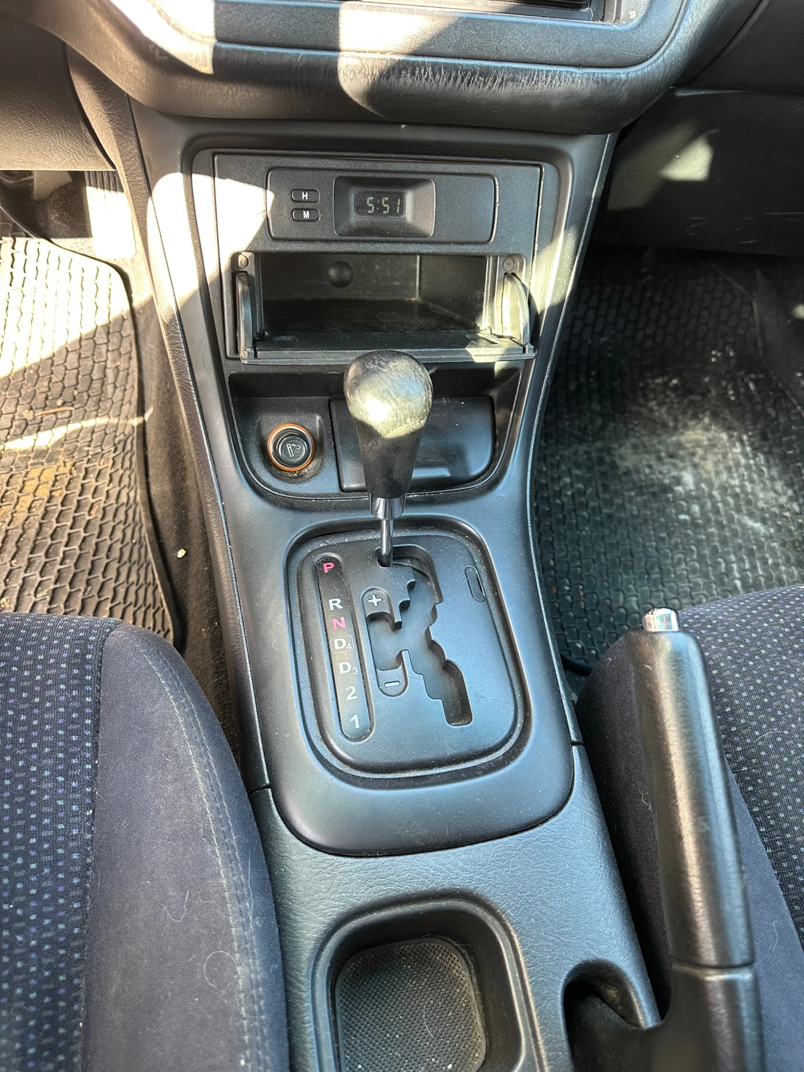 Honda Accord 1.8i, снимка 12 - Автомобили и джипове - 53879383