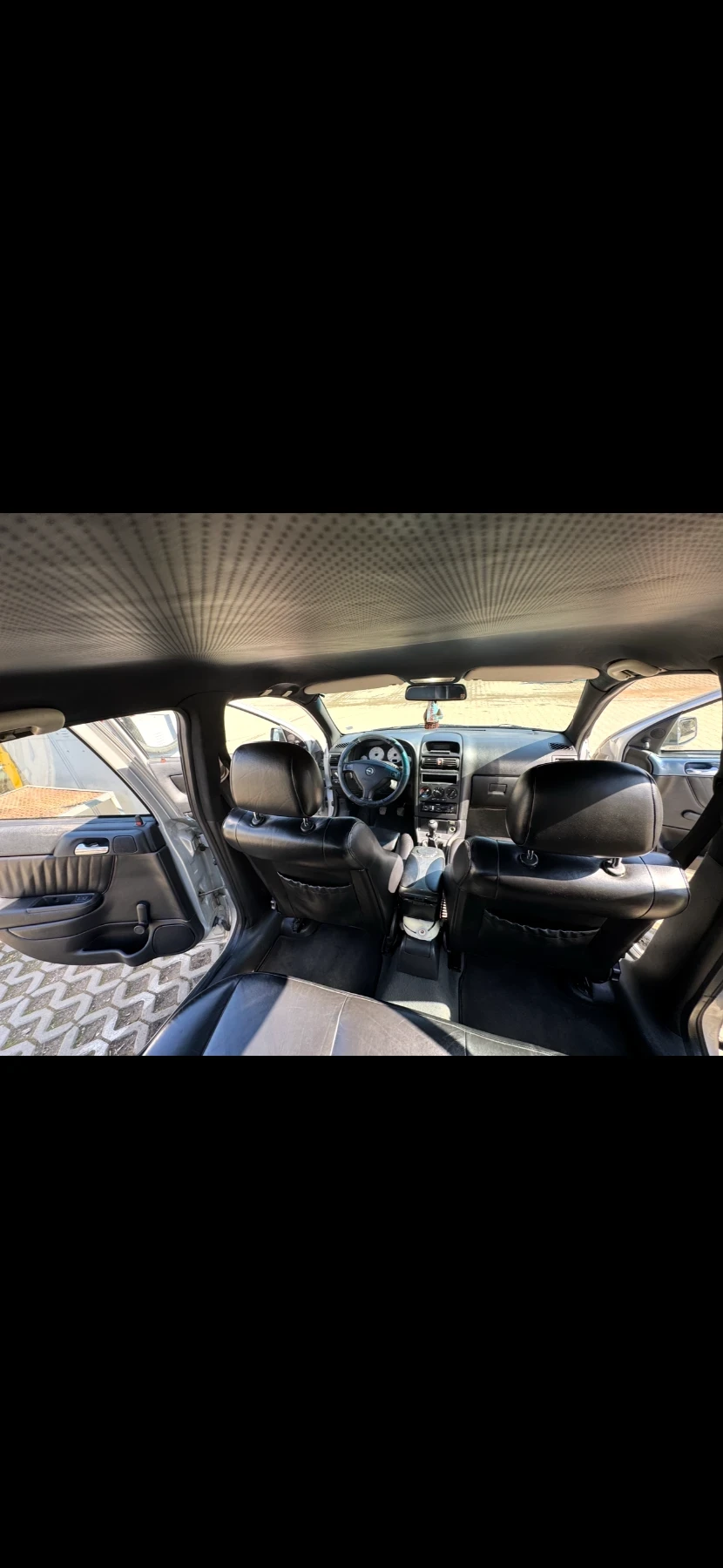 Opel Astra Седан, снимка 13 - Автомобили и джипове - 53880451