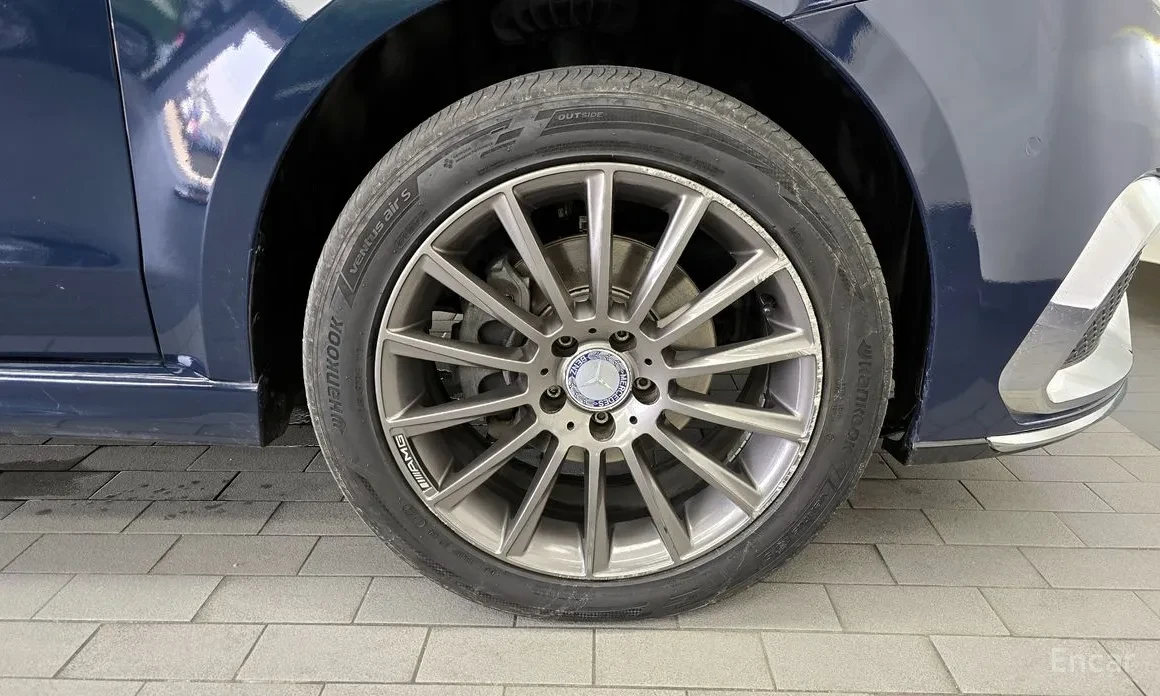 Mercedes-Benz V 300 V-CLASS / ОБДУХ / ПОДГРЕВИ , снимка 5 - Автомобили и джипове - 54009522