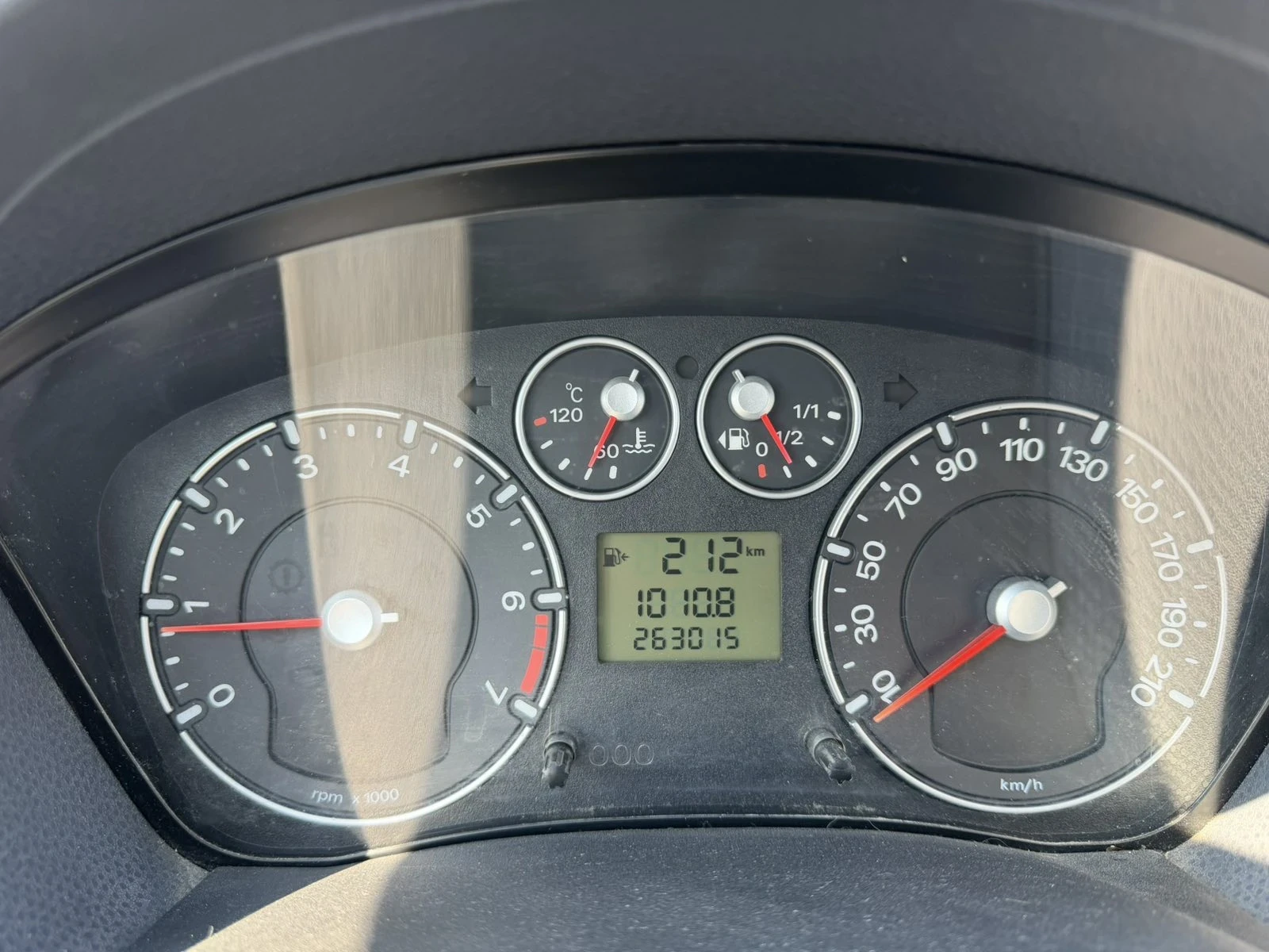 Ford Fiesta, снимка 5 - Автомобили и джипове - 54282476