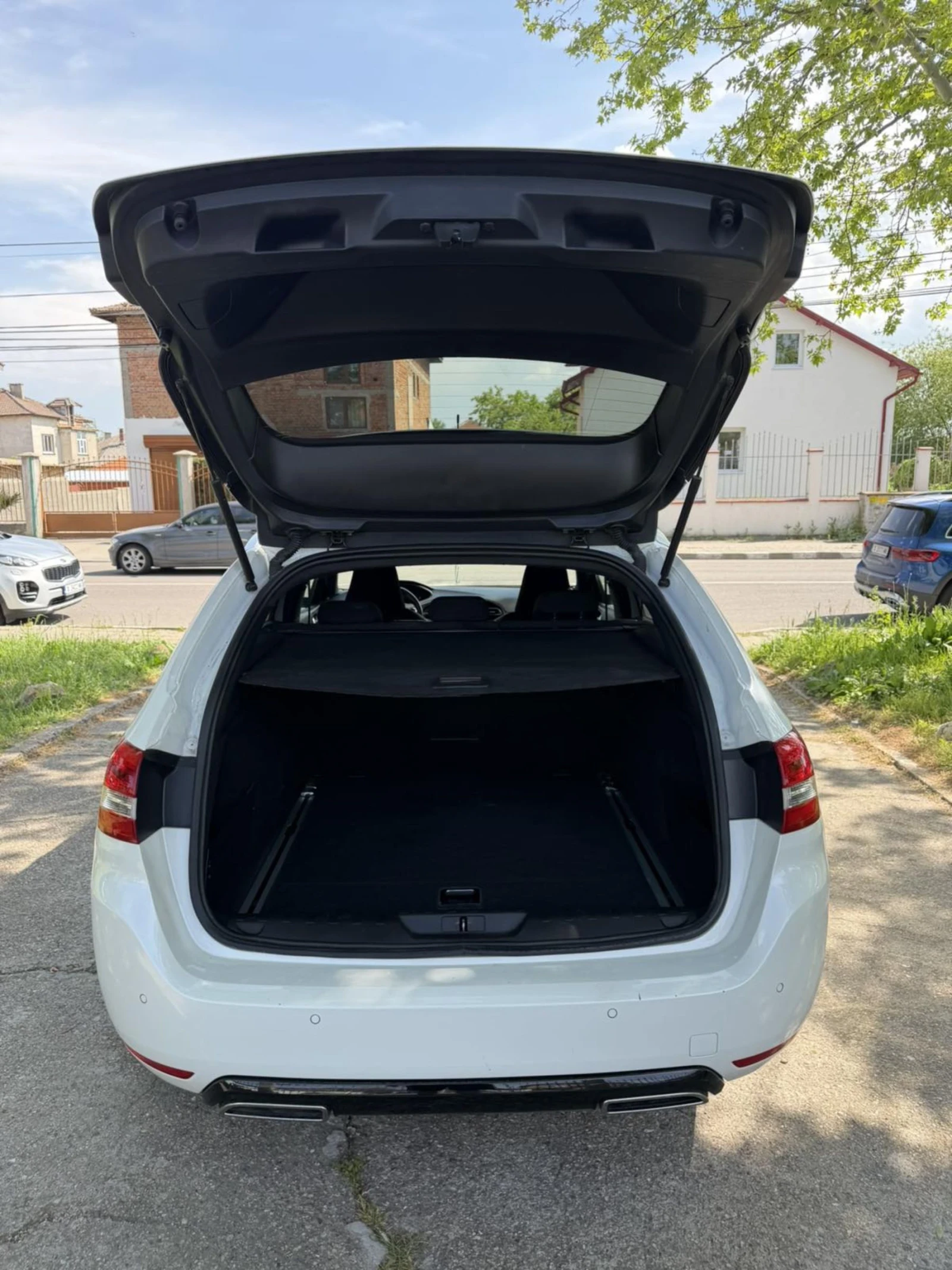 Peugeot 308 1.5 GT, снимка 7 - Автомобили и джипове - 54520419