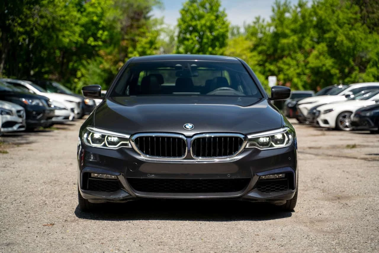 BMW 530 * 530i xDrive| NoAccident| Enhanced| h/k| BSM| HUD, снимка 3 - Автомобили и джипове - 54918524