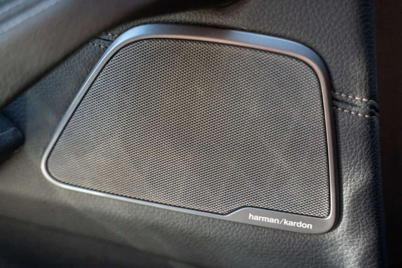 BMW 530 * 530i xDrive| NoAccident| Enhanced| h/k| BSM| HUD, снимка 16 - Автомобили и джипове - 54918524
