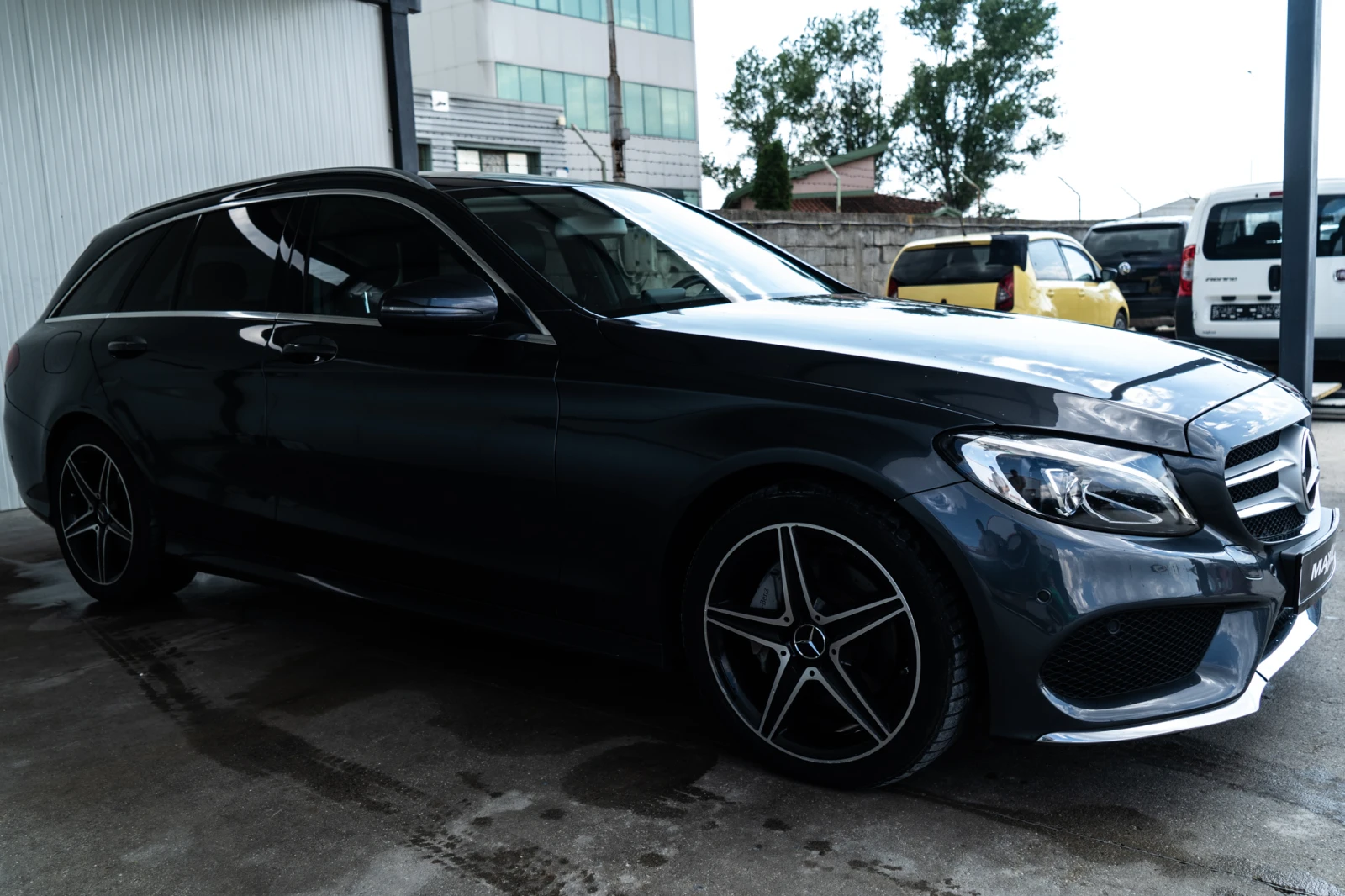 Mercedes-Benz C 220 D = ТЕГЛИЧ = РЪЧКА = ТОП = ГАРАНЦИЯ = ЛИЗИНГ, снимка 3 - Автомобили и джипове - 55168433