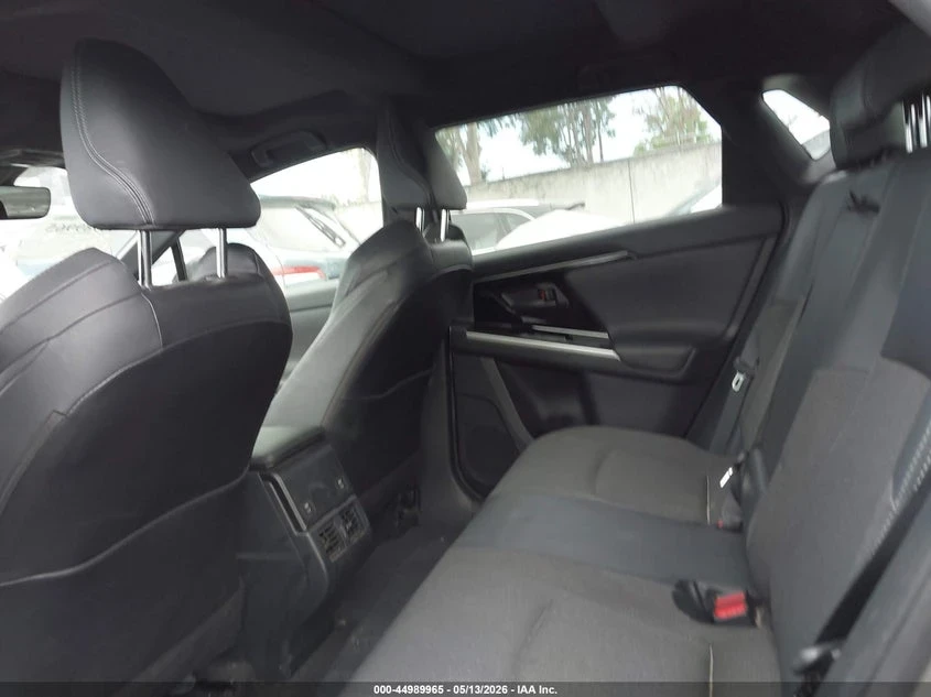 Toyota bZ4X XLE, снимка 17 - Автомобили и джипове - 55233535