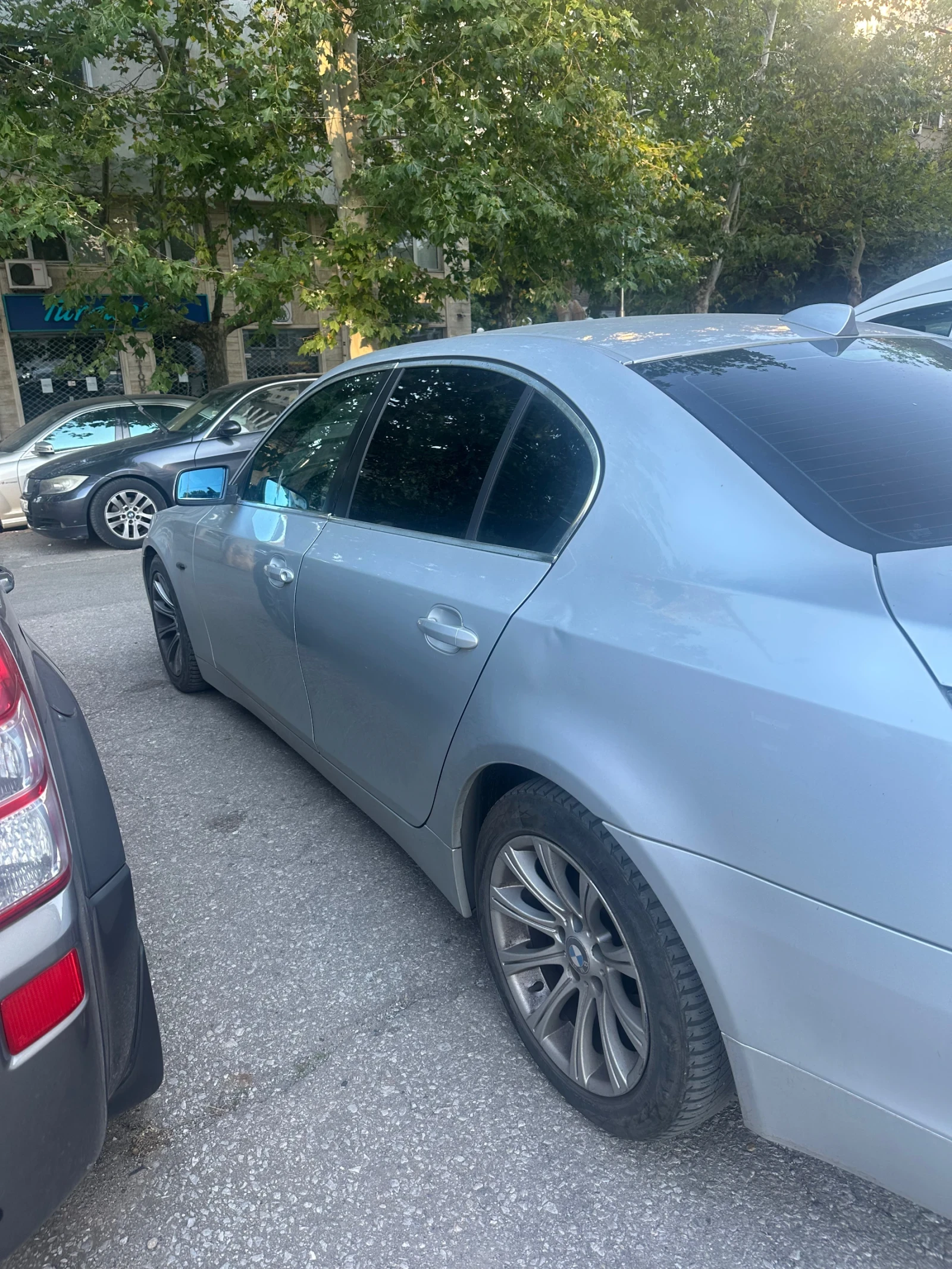 BMW 525, снимка 9 - Автомобили и джипове - 55675093