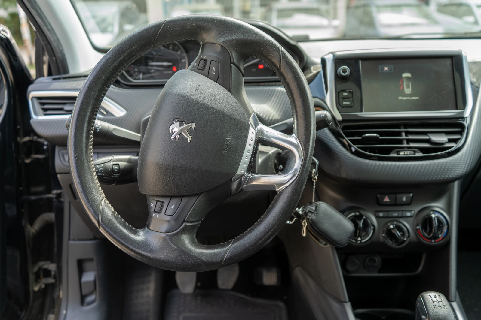 Peugeot 2008, снимка 8 - Автомобили и джипове - 56056356