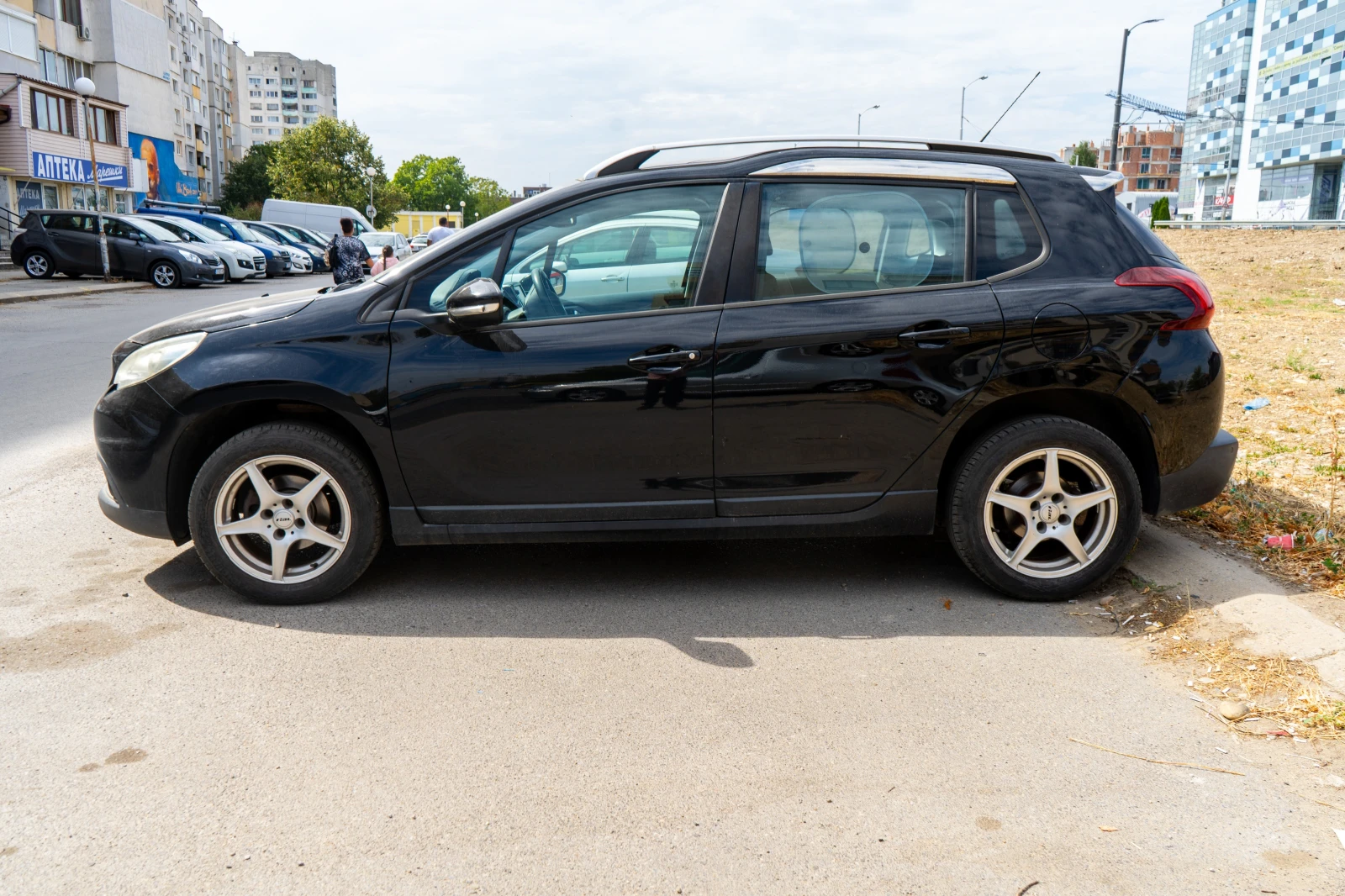Peugeot 2008, снимка 3 - Автомобили и джипове - 56056356