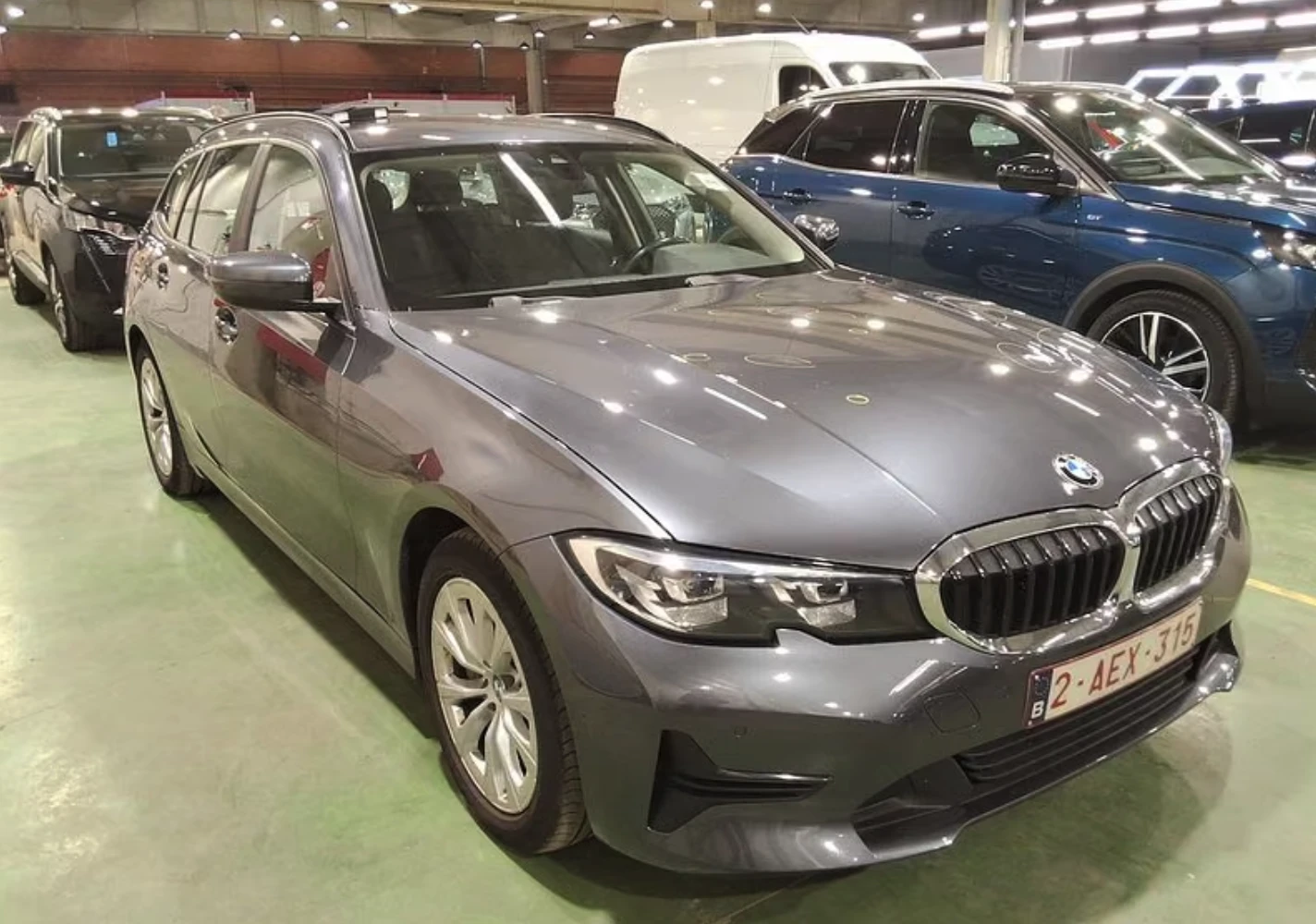 BMW 330 e LED Navi KeylessGo Klima PDC, снимка 2 - Автомобили и джипове - 56374748