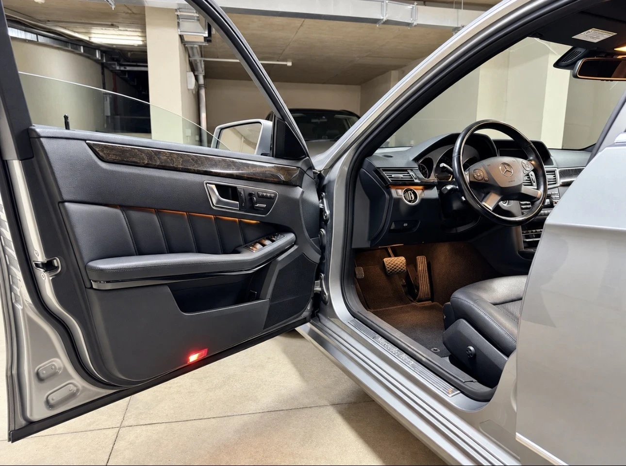 Mercedes-Benz E 300 3.5 V6  4- Matic ��� ����� | Mobile.bg � ����������� 4