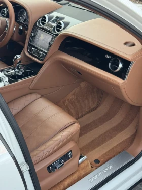Bentley Bentayga First Edition 6.0 W12  салон с диамантен шев, снимка 14