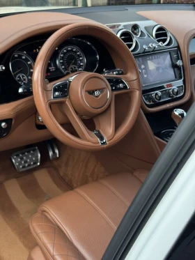 Bentley Bentayga First Edition 6.0 W12  салон с диамантен шев, снимка 9