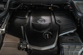 Mercedes-Benz GLE 350 d 4Matic AMG Line 6+1, снимка 15 - Автомобили и джипове - 44827264
