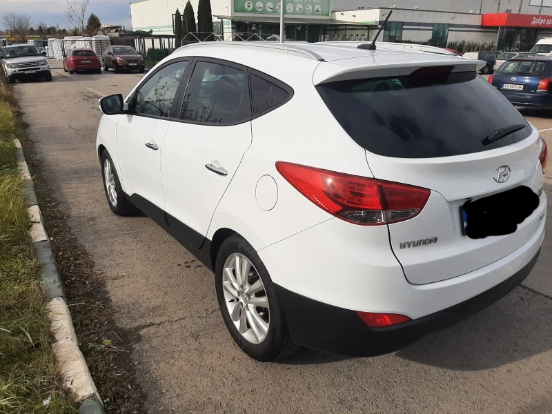 Hyundai IX35, снимка 3 - Автомобили и джипове - 48592546