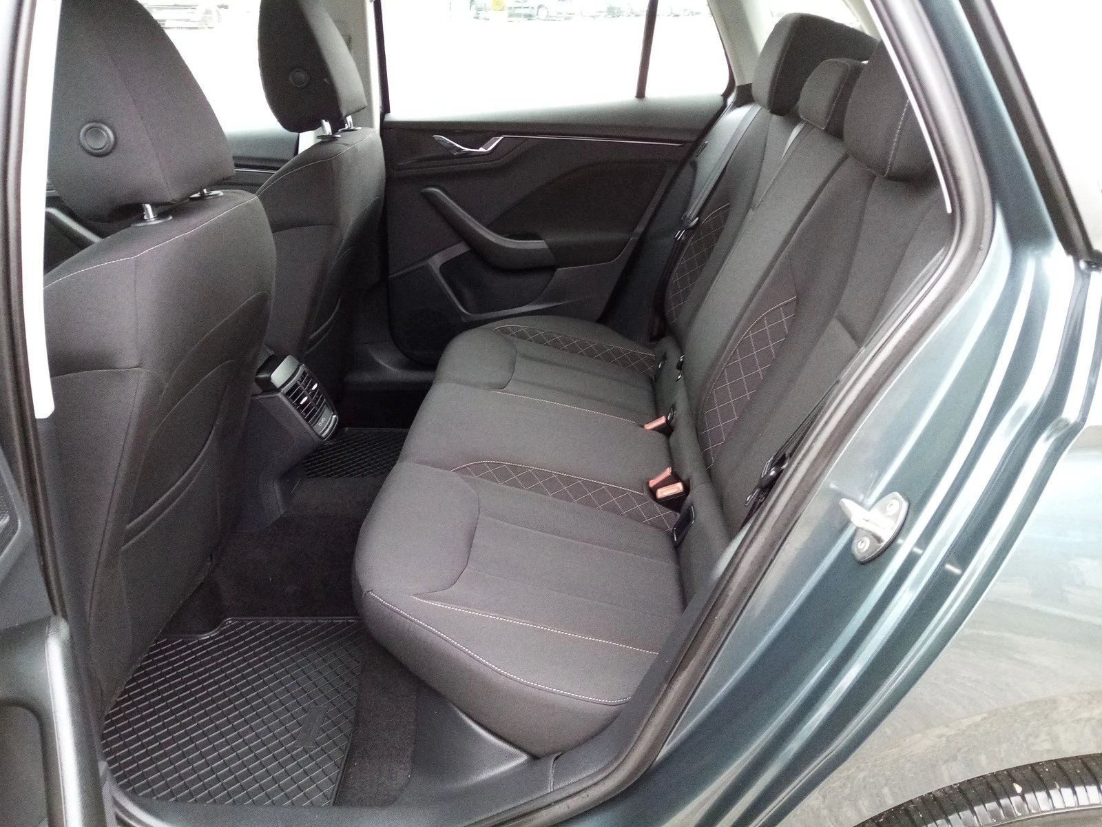 Skoda Kamiq 1.0TSI/G-TEK | Mobile.bg — изображение 14