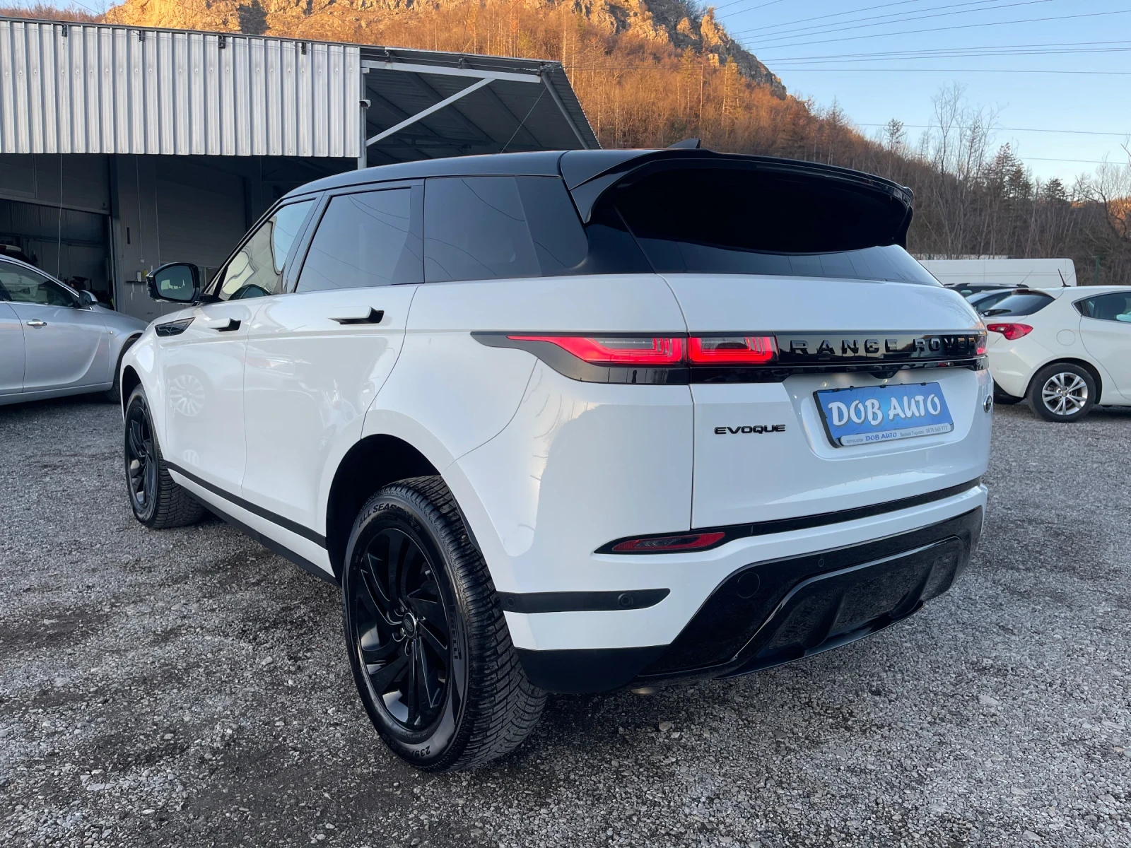 Land Rover Range Rover Evoque 2.0D-163к.с9скор-4x4-HYBRID-NAVI-FULLED-CAM-360  - изображение 3