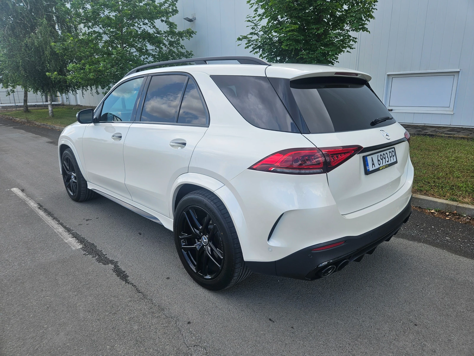 Mercedes-Benz GLE 53 4MATIC 7 Местен - изображение 6