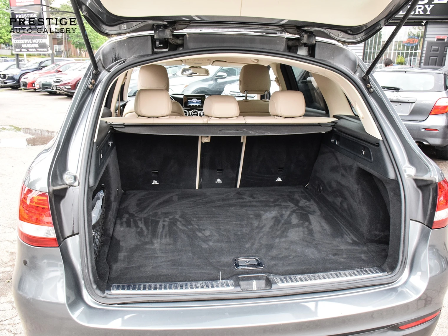 Mercedes-Benz GLC 300 ПОДГРЕВ* КОЖА* ЕЛ. СЕДАЛКИ*  - изображение 8