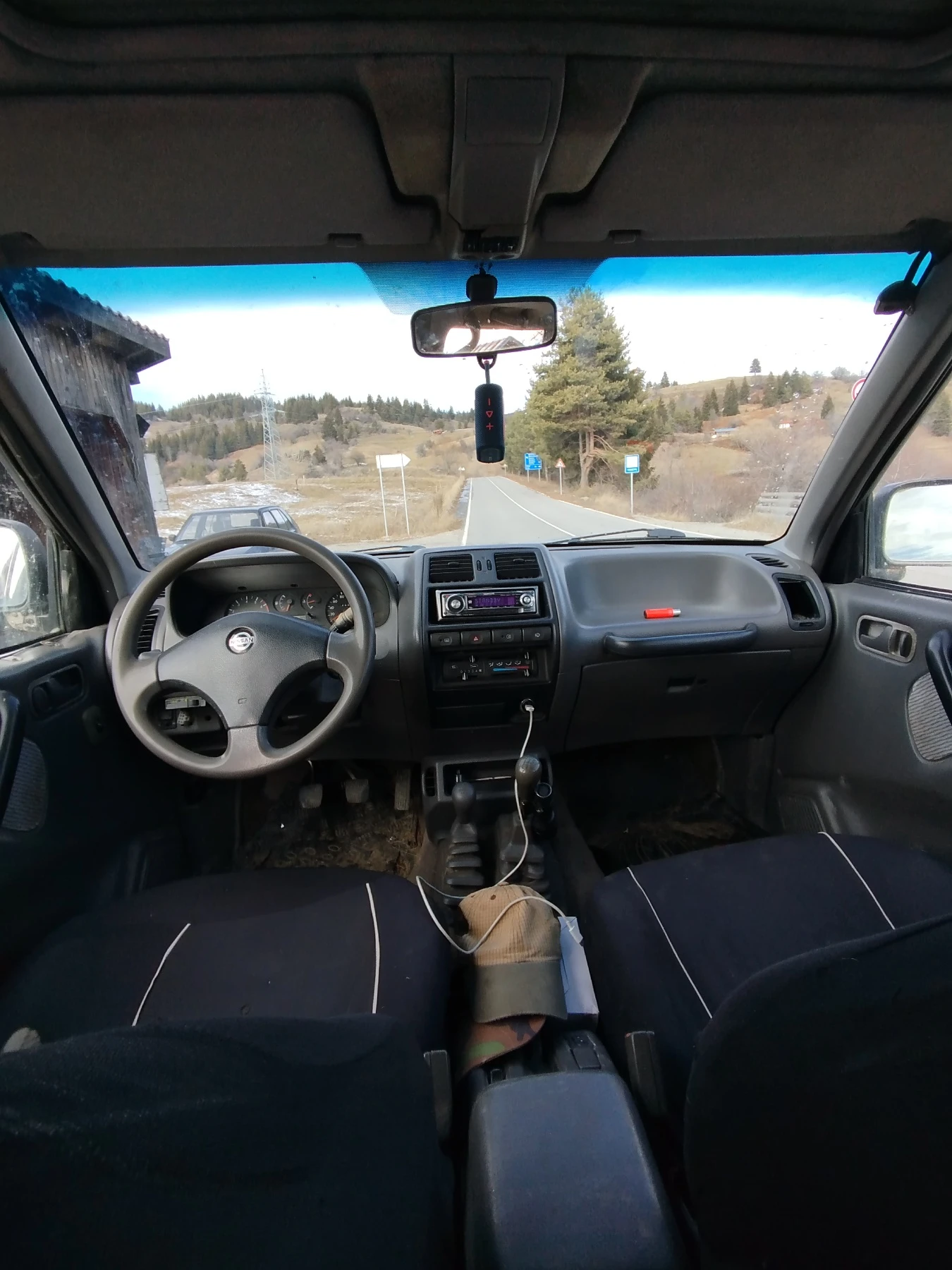 Nissan Terrano 2.4i GLX | Mobile.bg � ����������� 5