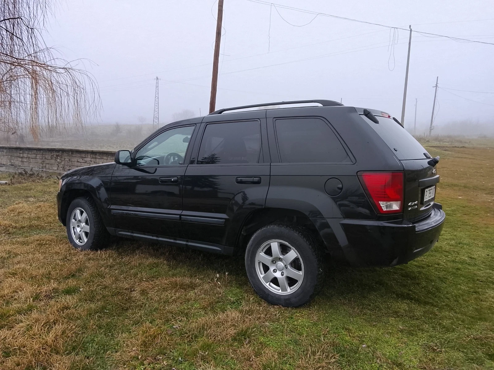 Jeep Grand cherokee 3.7 газ.инж., снимка 3 - Автомобили и джипове - 54154515