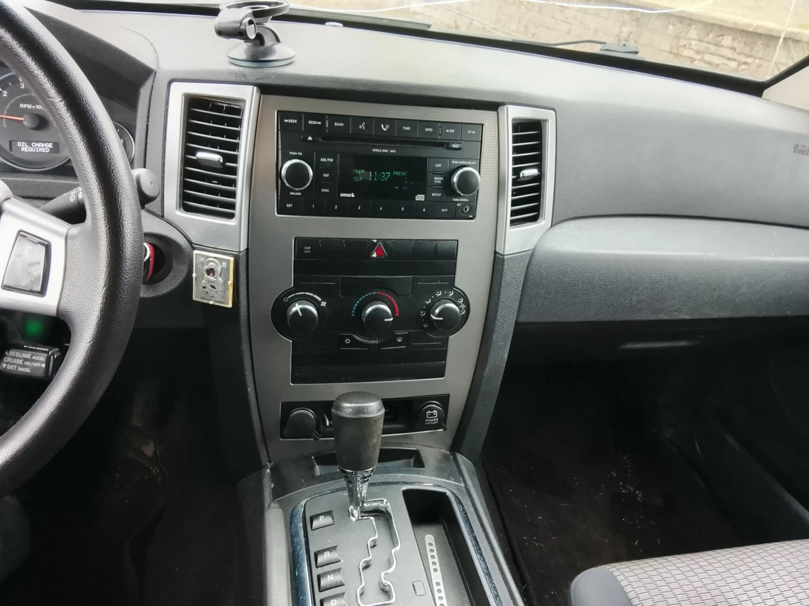 Jeep Grand cherokee 3.7 газ.инж., снимка 5 - Автомобили и джипове - 54154515