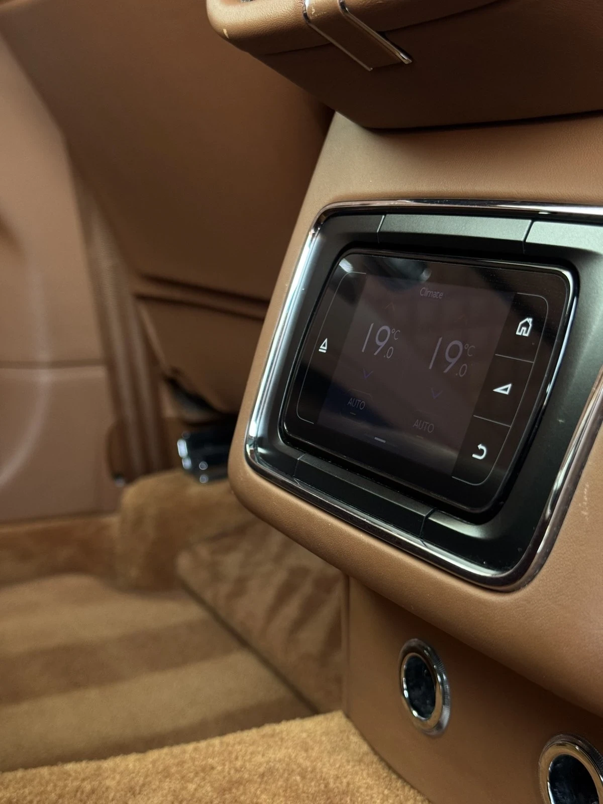 Bentley Bentayga First Edition 6.0 W12  ����� � ��������� ��� | Mobile.bg � ����������� 17