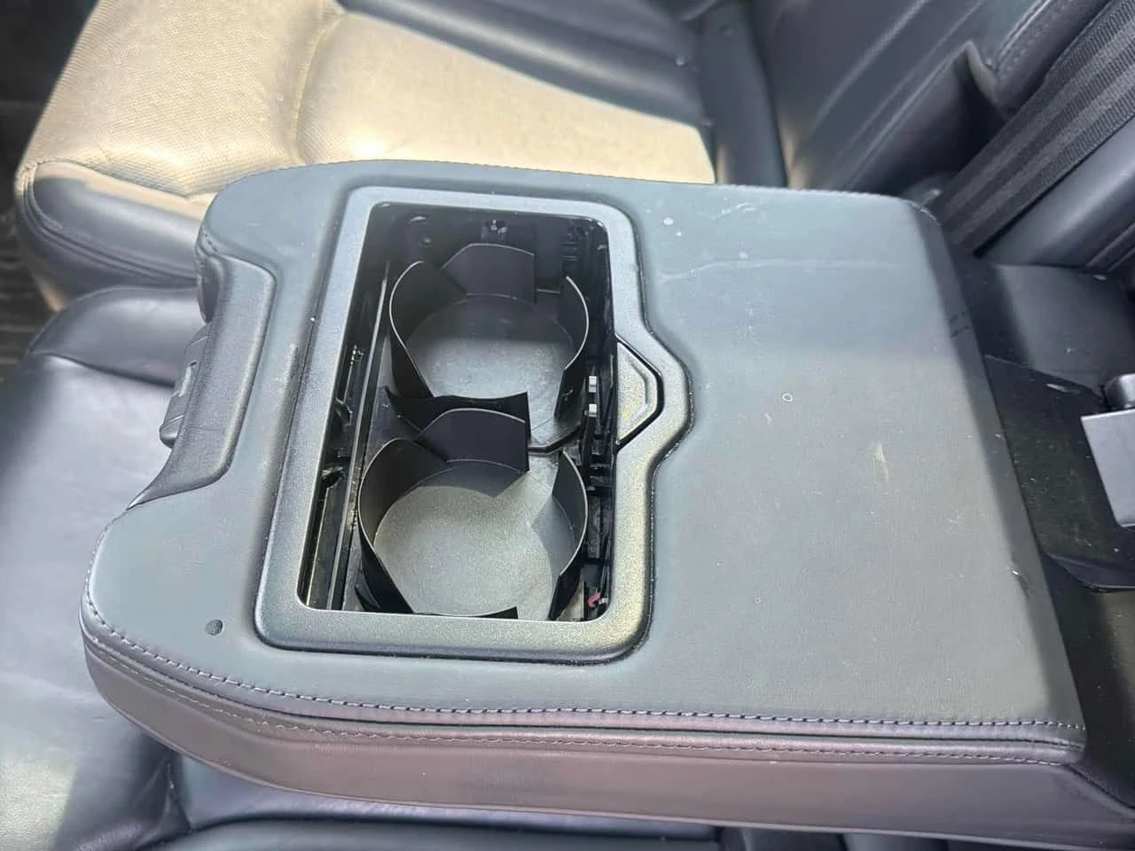 Audi Q7  Technik / С ПРОБЛЕМ, снимка 12 - Автомобили и джипове - 54327565