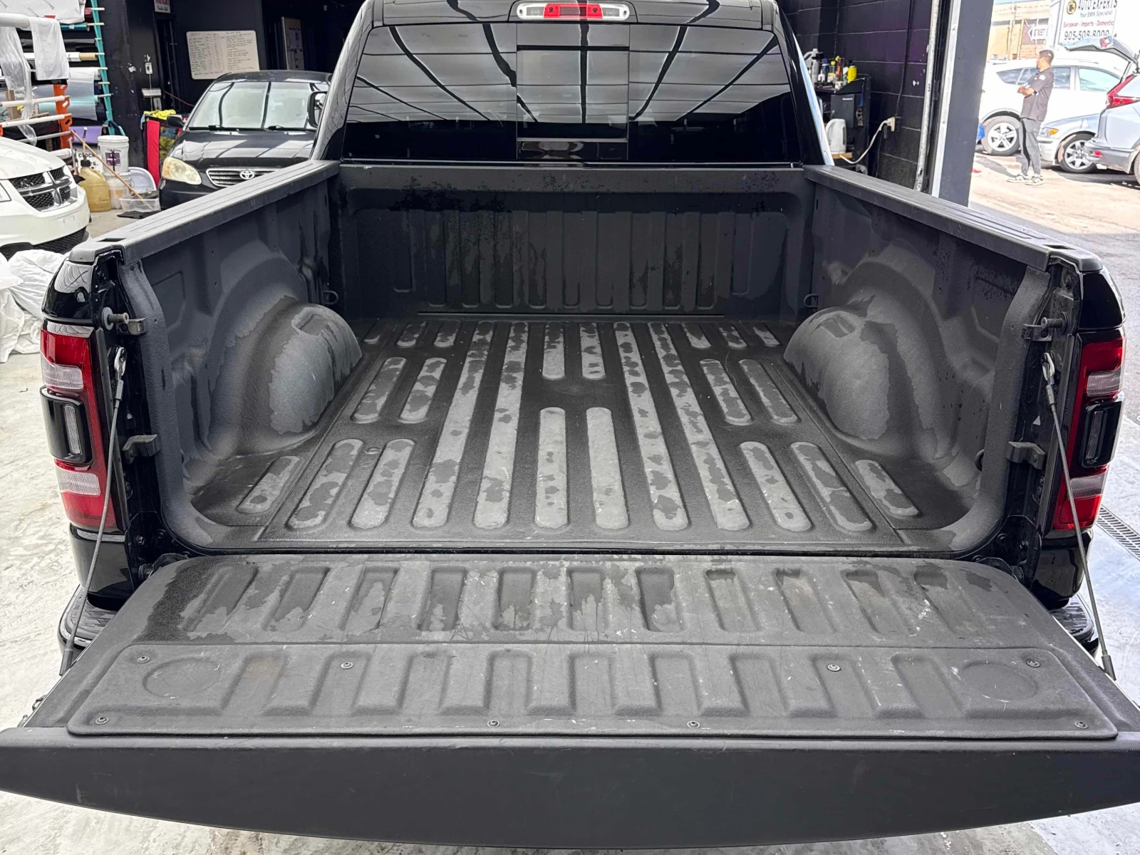 Dodge RAM 1500 * Sport * CARFAX * БЕЗ ПЪРВОНАЧАЛНА ВНОСКА, снимка 10 - Автомобили и джипове - 56093316