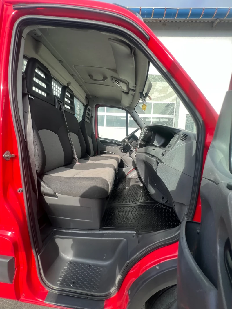 Iveco Daily 35c18 / 3.0L - 180к.с / Двойна гума / Б-категория, снимка 14 - Бусове и автобуси - 52890409