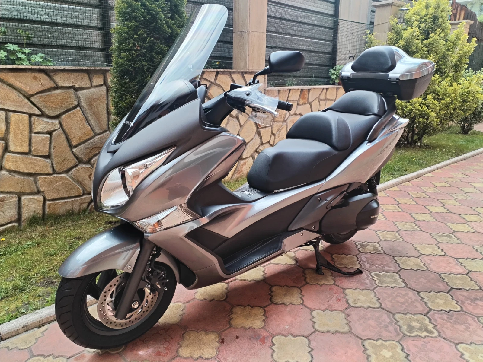 Honda Silver Wing 13000км. КАТО НОВ!!! 